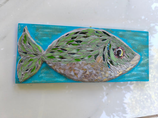 GREEN FISH IN TURQUOIZE WATERS
