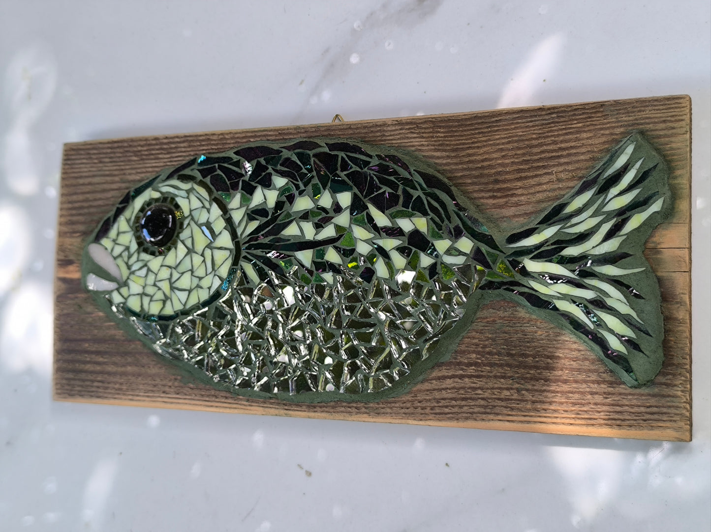 GREEN/MAUVE FISH